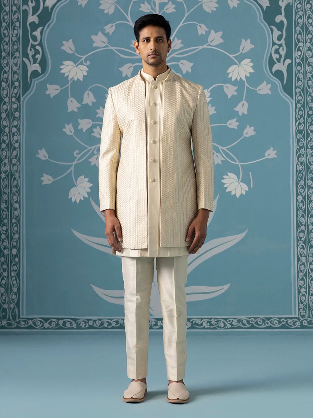 Cream Open-Style Indo Set with Intricate Thread Work