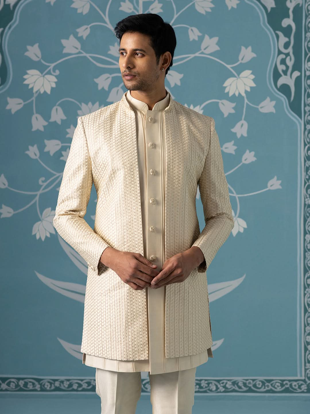 Cream Open-Style Indo Set with Intricate Thread Work