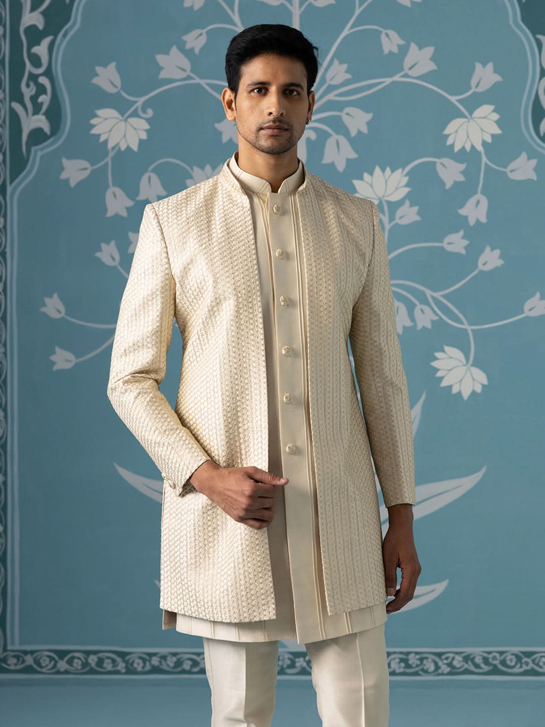 Cream Open-Style Indo Set with Intricate Thread Work