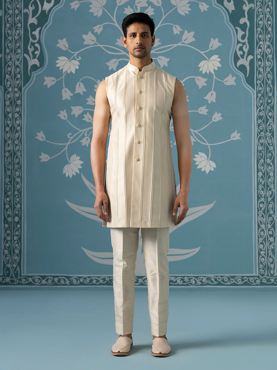 Cream Open-Style Indo Set with Intricate Thread Work