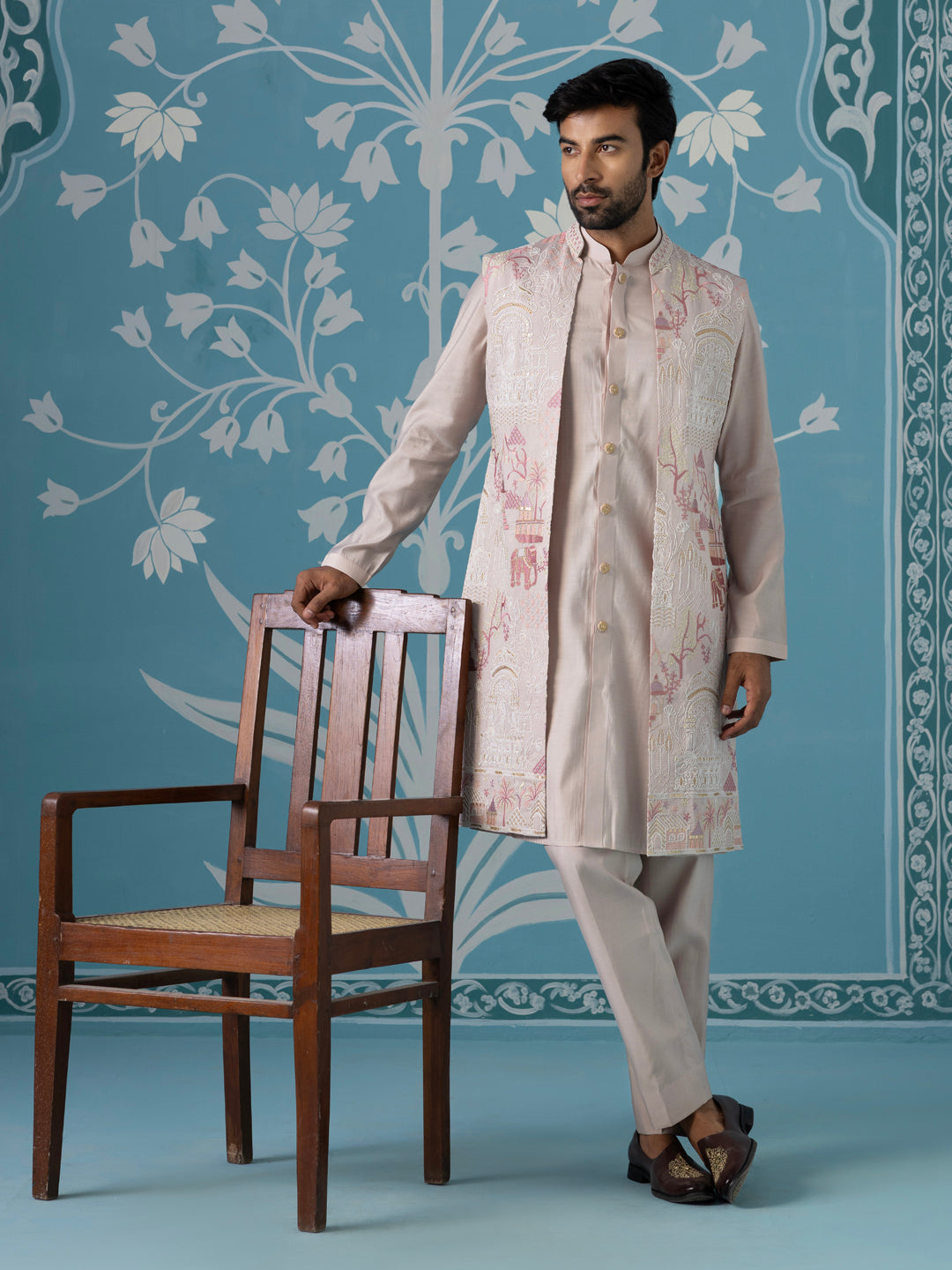Light Onion-Pink Kurta with Abstract Thread-Embroidered Long Bundi Set