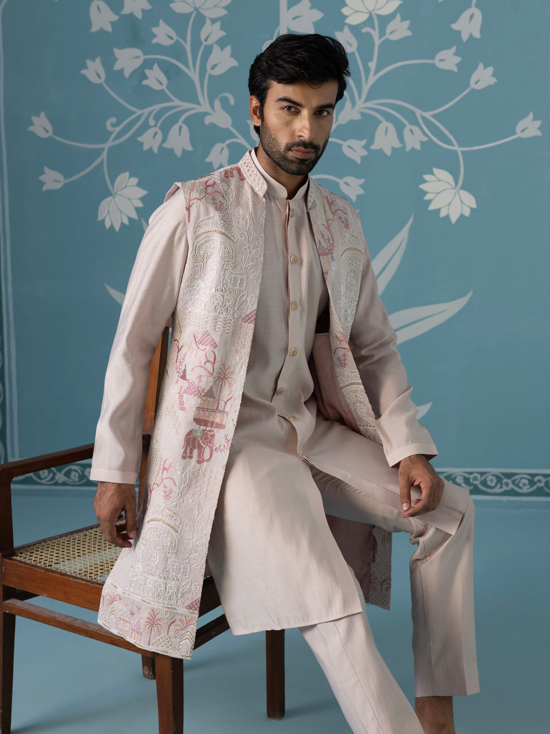 Light Onion-Pink Kurta with Abstract Thread-Embroidered Long Bundi Set