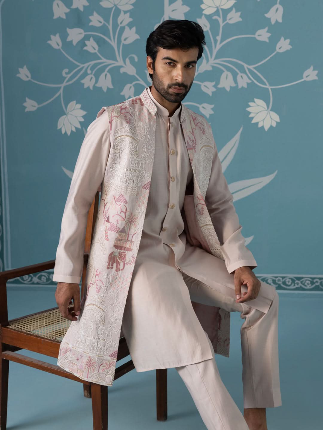 Light Onion-Pink Kurta with Abstract Thread-Embroidered Long Bundi Set