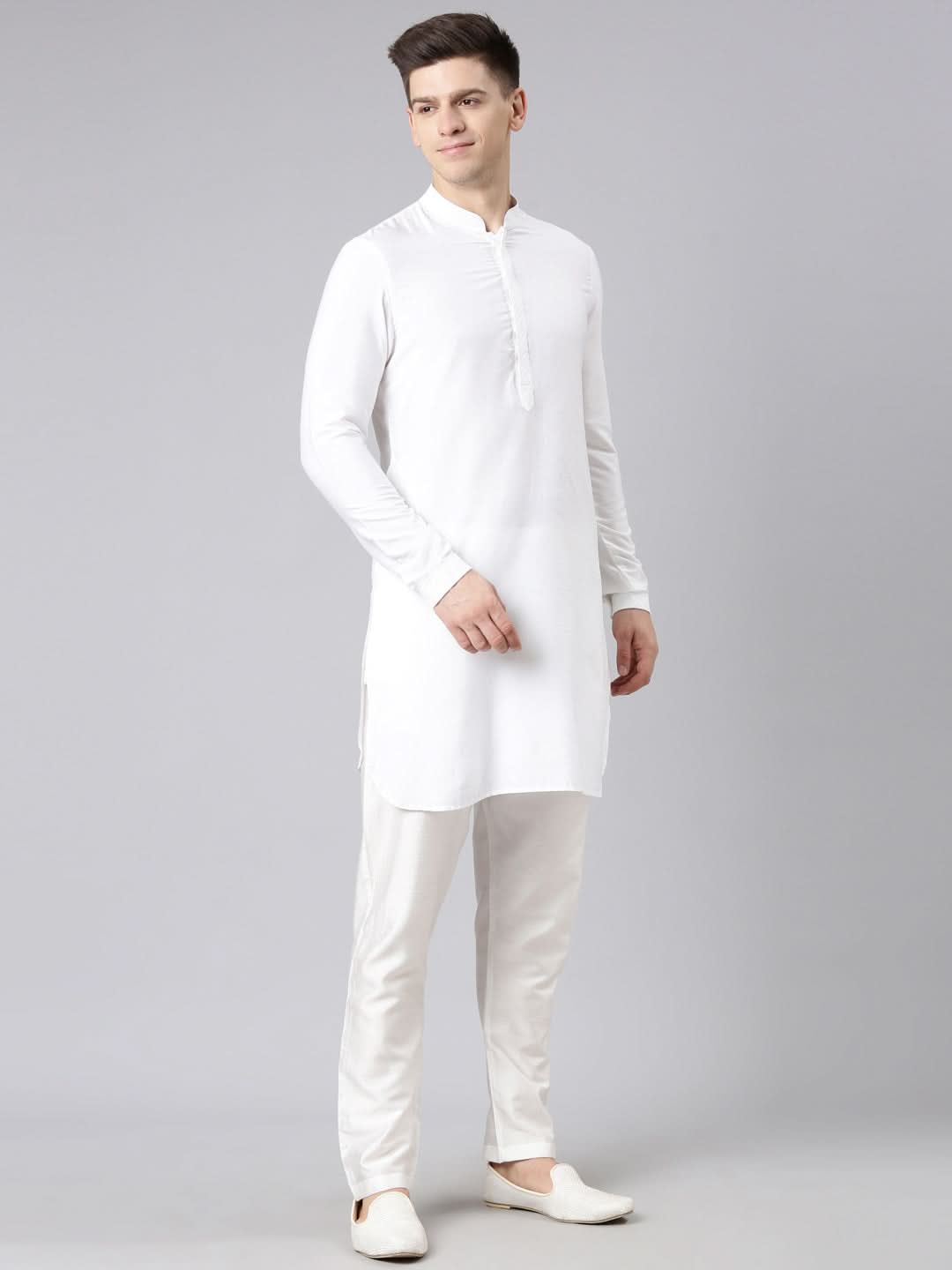 Arjun Bijlani in White Plain Short Kurta Set