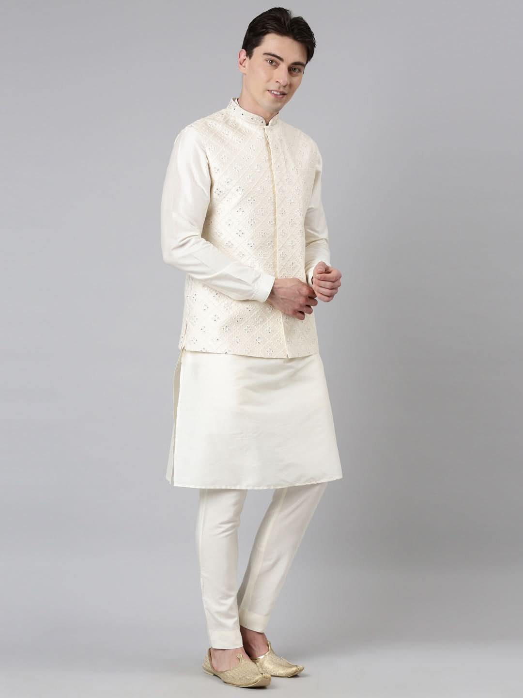 Cream Mirror Embroidery Bundi With Kurta Set