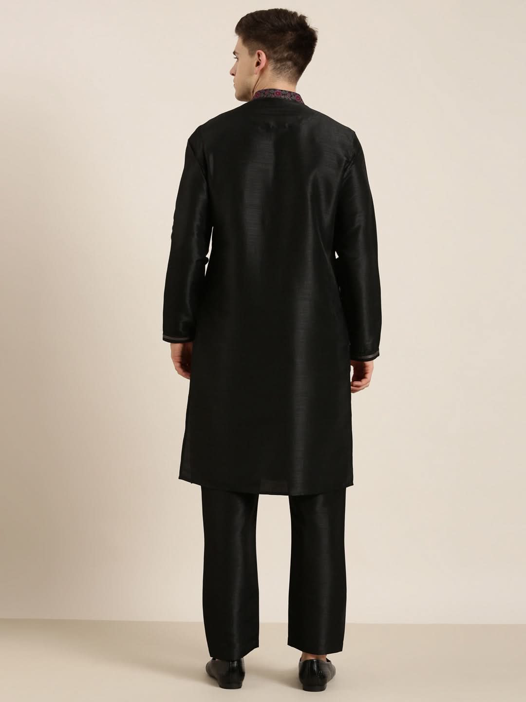 Black Pashmina Embroidered Kurta set