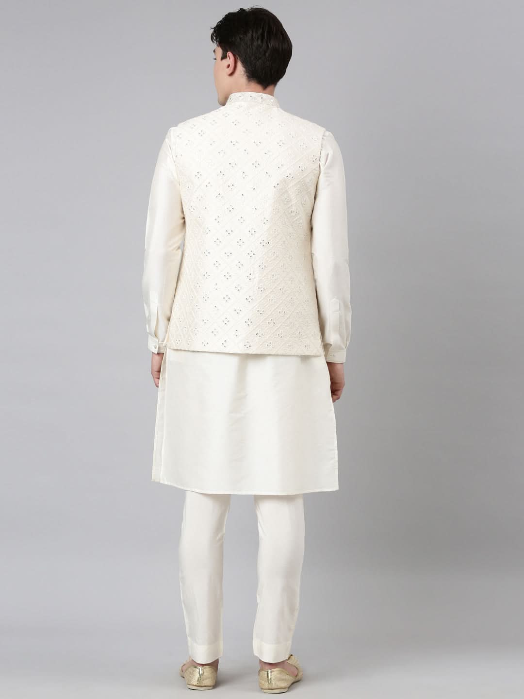 Cream Mirror Embroidery Bundi With Kurta Set