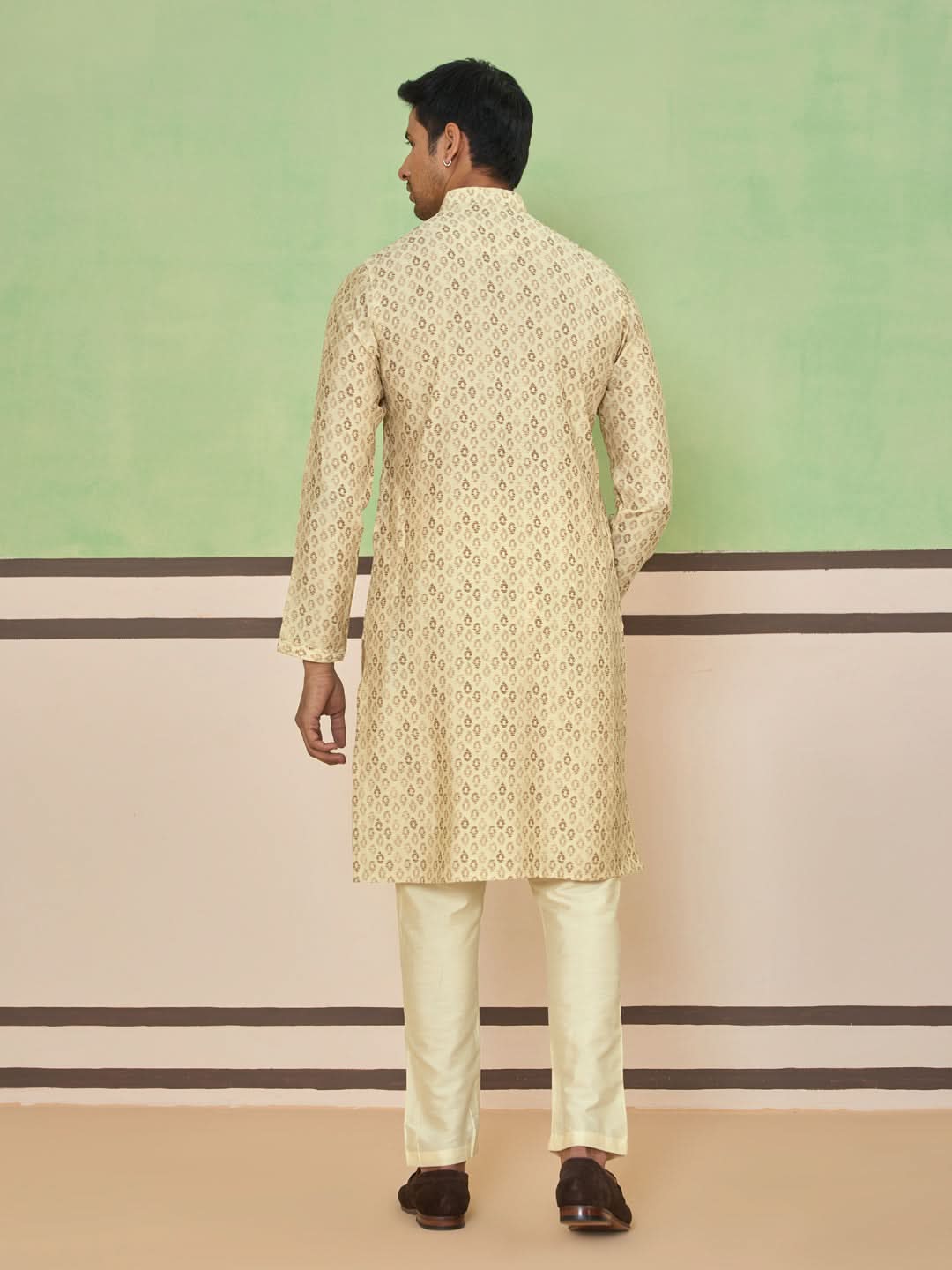 Cream All-Over Paisley Printed Kurta Set