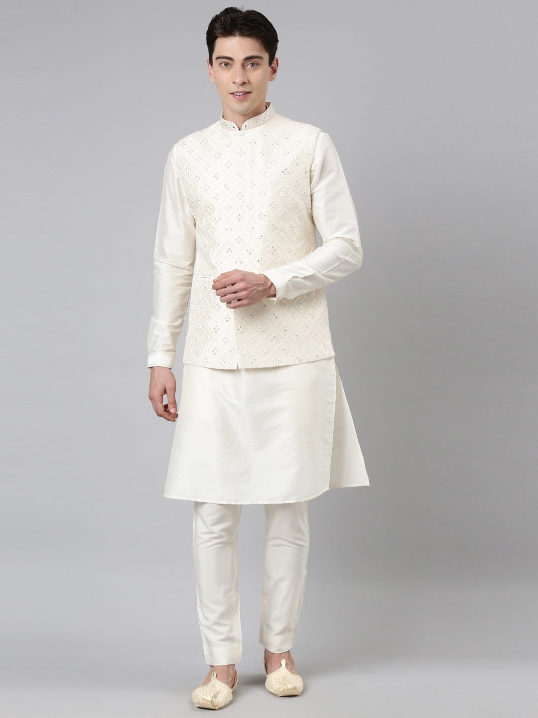 Cream Mirror Embroidery Bundi With Kurta Set