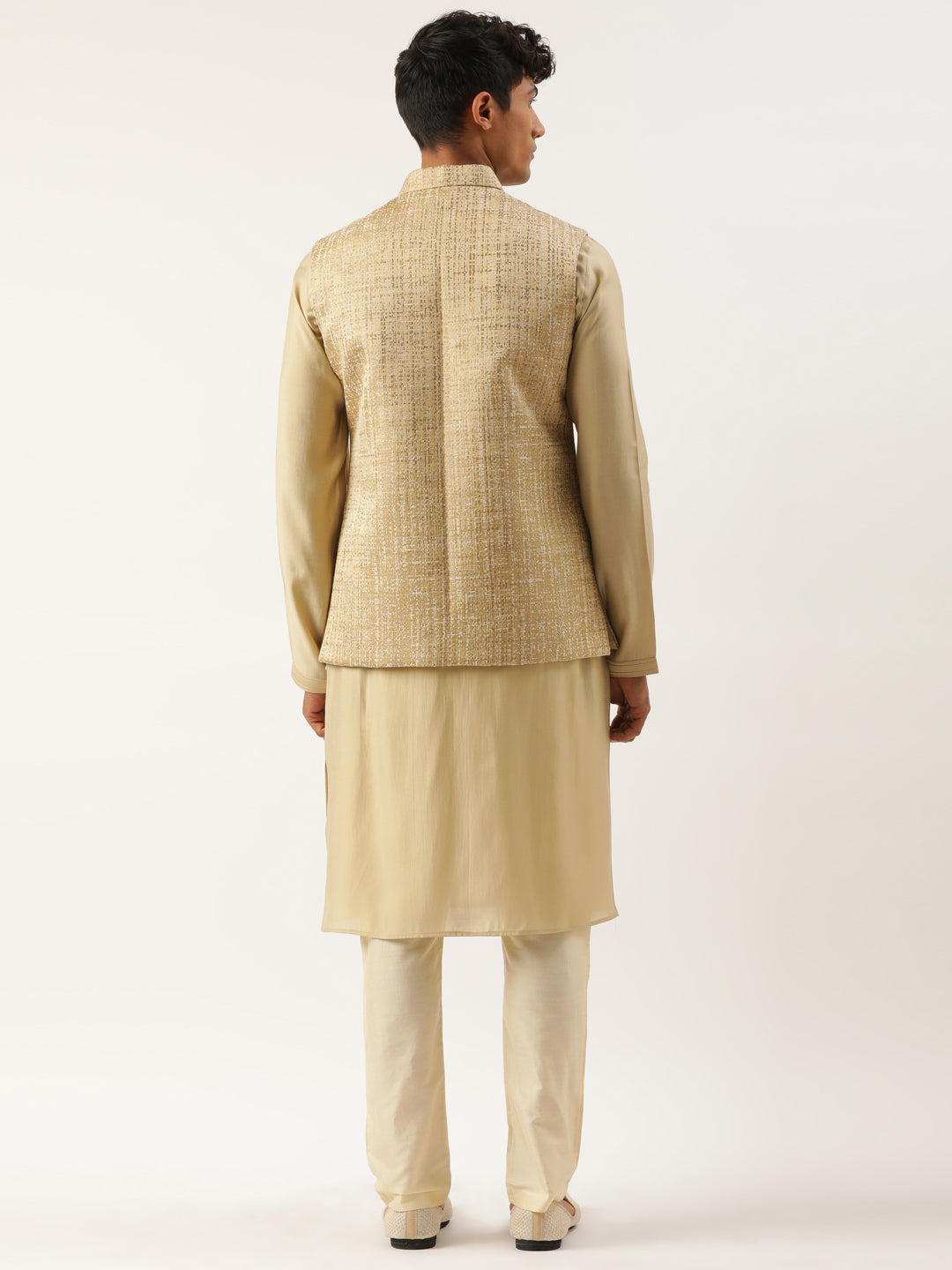 GOLD CHECKERED TEXTURED JACKET