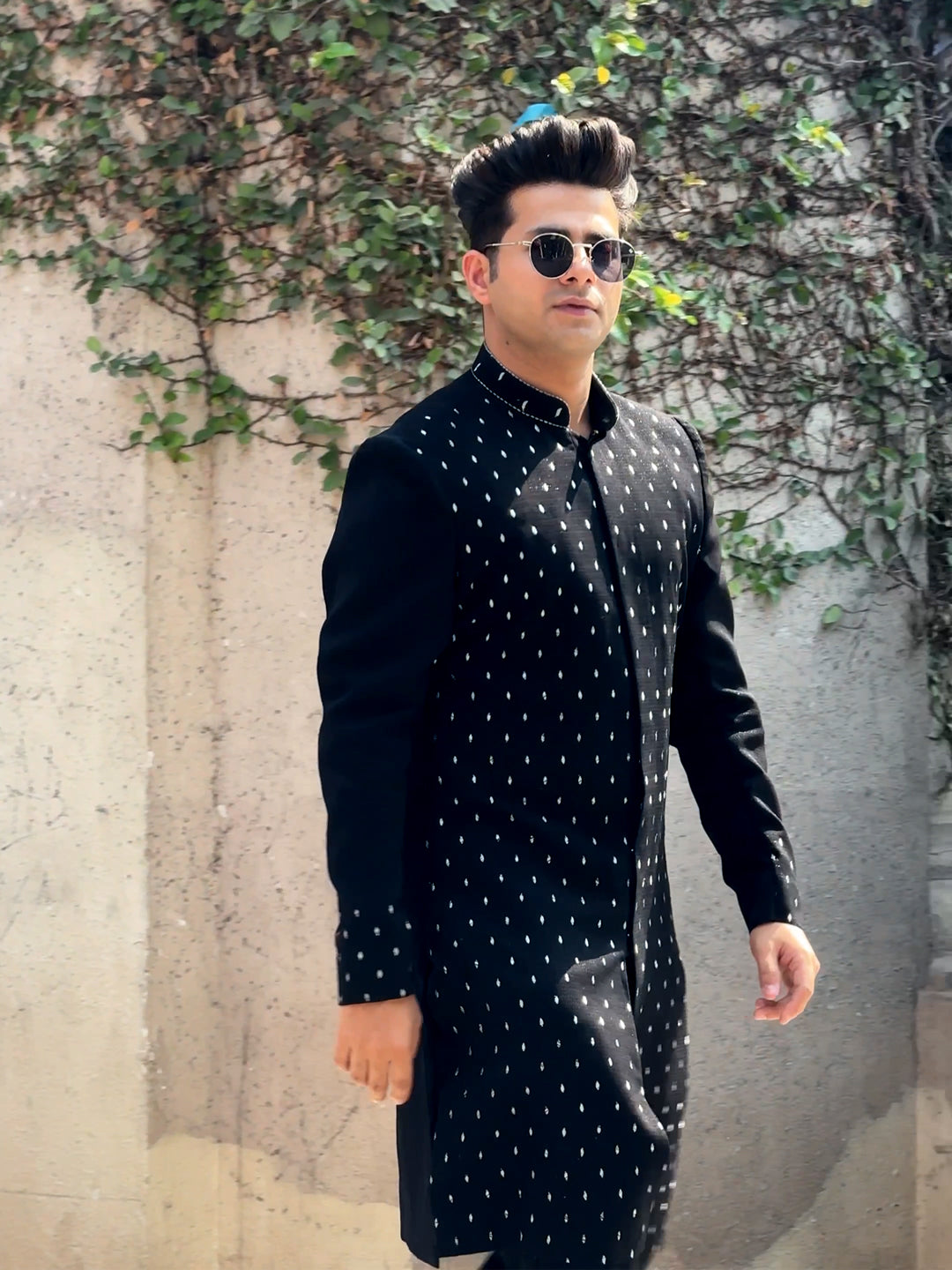 Jiggar Thakkar in Plain Simmer Black Kurta Set